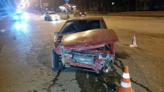В Пятигорске пьяный водитель на машине с подложными номерами врезался в иномарку