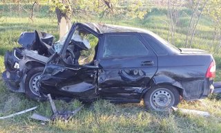 В Предгорном районе 19-летний водитель погиб, врезавшись в дерево