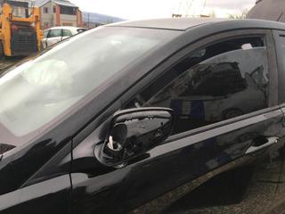 В Кисловодске водитель сбежал с места ДТП, оставив в машине раненую пассажирку