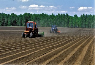 Ставропольские аграрии приступили к весенним полевым работам
