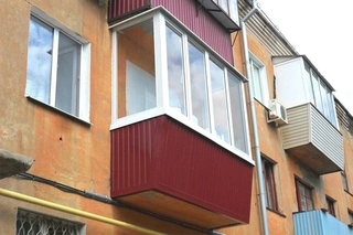 Минстрой: штрафы за остекление балконов теперь коснутся и юридических лиц