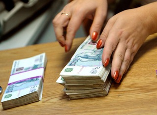 На Ставрополье замначальника межрайонной налоговой инспекции задержали за взятку в 1 млн рублей