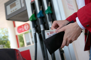 В 2015 году цены на бензин в России могут вырасти на 15%