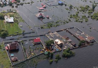 Сотрудники администрации Пятигорска перечислили однодневные заработки пострадавшим от наводнения