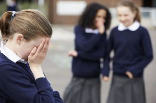 Психологов привлекут к работе со школьниками после инцидента в Минводах