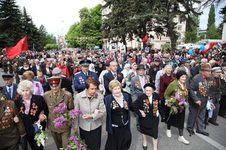 В Параде Победы в Пятигорске приняли участие 25 тысяч человек