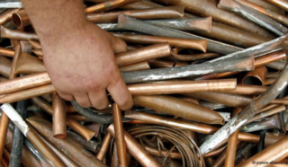 В Пятигорске полиция задержала похитителей металла на месте кражи