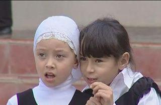 В школе с. Кара-Тюбе на Ставрополье запретят не только хиджабы, но и косынки
