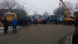 В Пятигорске в результате ДТП сошел с рельсов трамвай