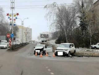 В Пятигорске при столкновении двух иномарок погиб водитель