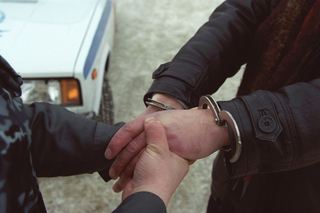 Полиция задержала в Предгорном районе двух разыскиваемых преступников