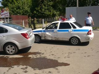 В Георгиевске пьяный водитель протащил инспектора ДПС по дороге