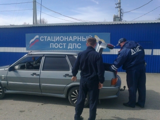 На Ставрополье у пассажира "легковушки" изъяли партию синтетических наркотиков