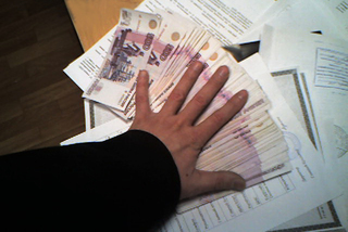 В Ессентуках менеджер предприятия украл из кассы более 60 тысяч рублей