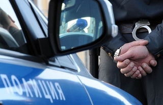 В Пятигорске полицейский украл у пьяного мужчины сумку с деньгами