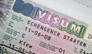 Зачем нужно оформлять страховку для шенгенской визы?