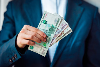 Размер реальной зарплаты на Ставрополье снизился на 0,6 процента