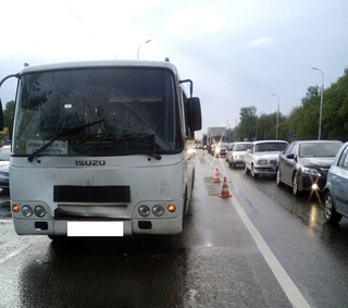 Под Невинномысском пассажирский автобус столкнулся с грузовиком
