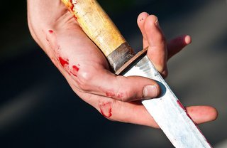 В Кисловодске женщина убила пьяного сожителя, выгнавшего ее из дома
