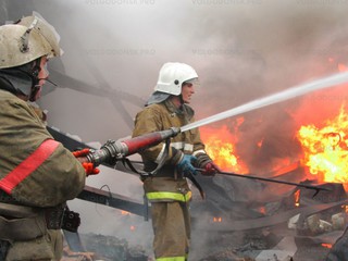 На Ставрополье две женщины и двое детей пострадали из-за пожара в гараже