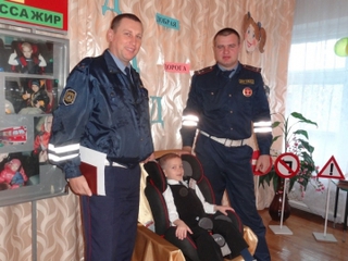 В Пятигорске проверяют автотранспорт на предмет нарушения перевозки несовершеннолетних