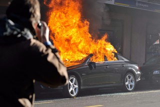 В Пятигорске сгорел Porsche Cayenne