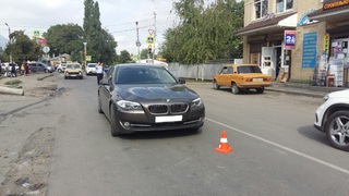 В Пятигорске две первоклассницы попали под машину