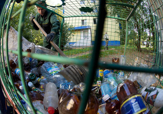 В Ставрополе появились контейнеры для утилизации пластиковых бутылок