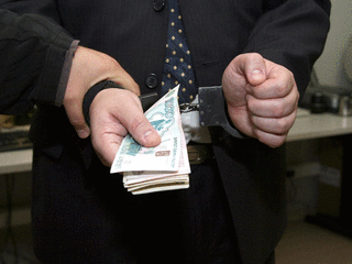 Ставропольские бизнесмены попались на взятке в 2 млн рублей сотруднику ФСБ