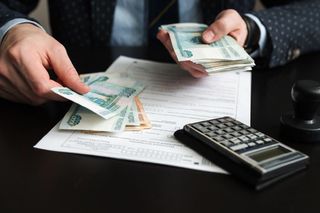 Ректора частного вуза в Ессентуках подозревают в неуплате 54 млн рублей налогов