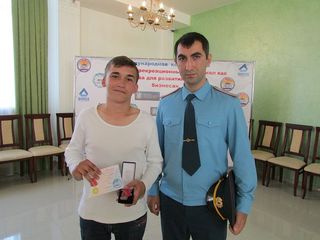 Студенту пятигорского техникума вручили медаль за отвагу на пожаре