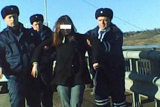 Ставропольские автоинспекторы удержали девушку от суицида