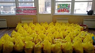 В Кисловодске для малоимущих семей собрали около тонны продуктов