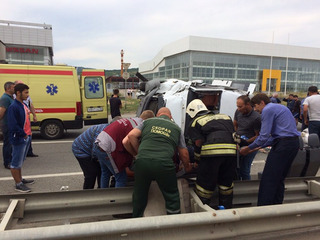 В Минводах в ДТП с микроавтобусом пострадали 12 человек