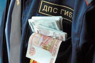 В Пятигорске будут судить бывших сотрудников ДПС за взятку в 150 тысяч рублей
