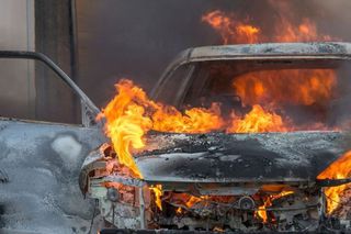 На одной из улиц Пятигорска сгорело такси