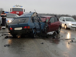 На Ставрополье при столкновении двух автомобилей погибли оба водителя