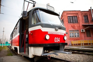 Трамвайное депо выплатило пятигорчанке 145 тысяч рублей за порчу авто