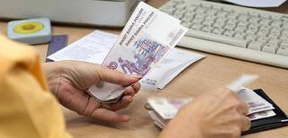 Для помощи пострадавшим от урагана в Зеленокумске выделен первый транш в миллион рублей