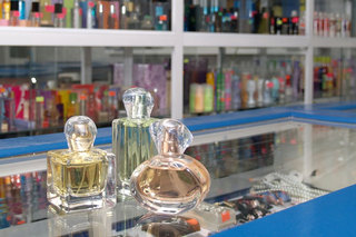 В Ессентуках у предпринимателя изъяли контрафактный парфюм