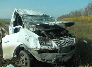 На Ставрополье в аварии с "Газелью" и грузовиком пострадали 4 человека