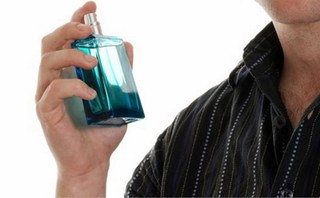 В Пятигорске подросток подозревается в краже из магазина дорогостоящего парфюма