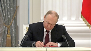 Россия признала суверенитет ДНР и ЛНР в фактически установленных границах