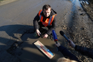 Активисты ОНФ назвали ямочный ремонт дорог в Пятигорске одним из самых дорогих и неэффективных в стране
