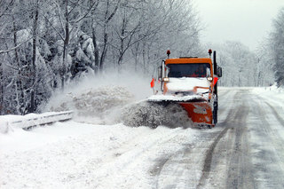 На Ставрополье для очистки дорог от снега зимой привлекут 270 единиц техники
