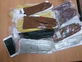 Вор-рецидивист украл у жительницы Пятигорска 120 пар перчаток