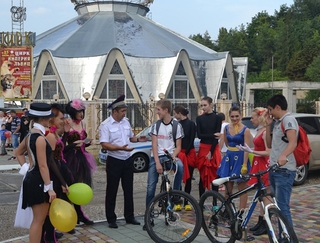 ГИБДД и артисты московского цирка провели акцию на дорогах Кисловодска
