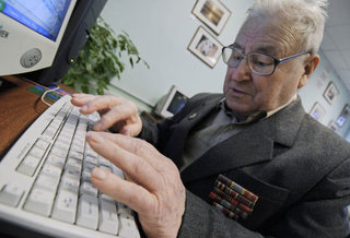 В Пятигорске пенсионеры обучаются компьютерной грамотности
