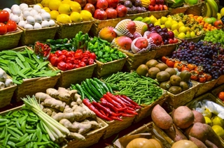 На Ставрополье Роспотребнадзор снял с реализации более 200 кг плодов и овощей
