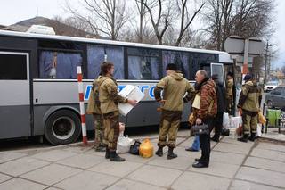 Жители Донбасса получили гуманитарная помощь от горячеводских казаков
